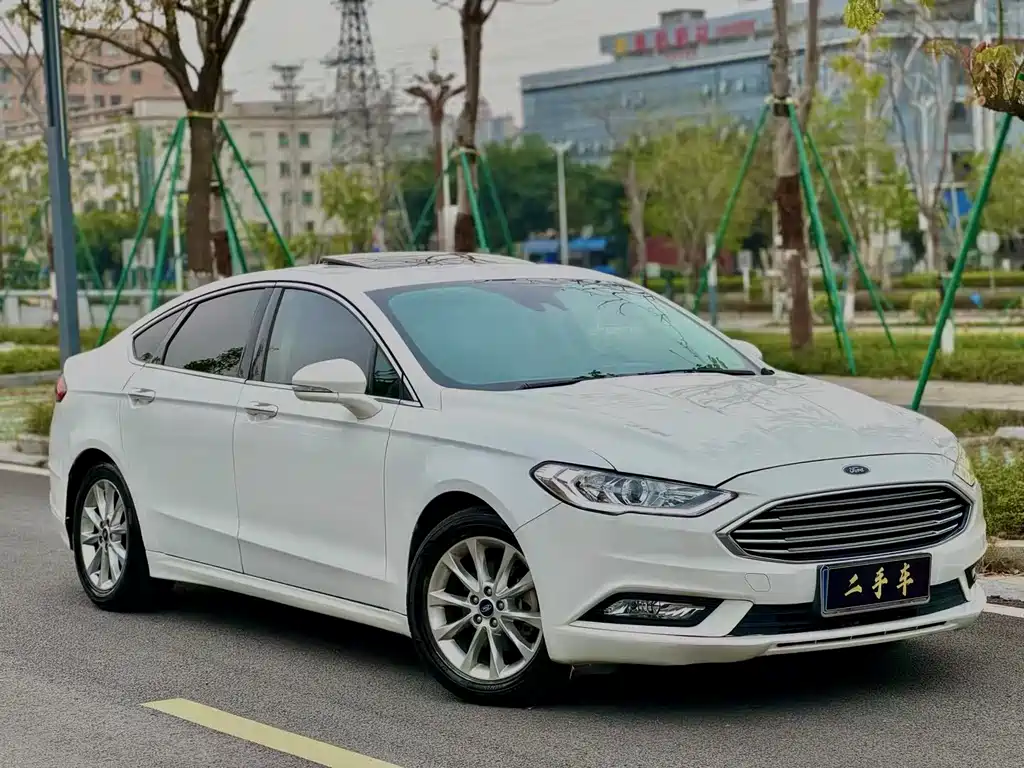 Ford Mondeo 2017 — фото 3