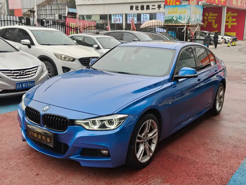 BMW 3 Series 2018 — фото 1