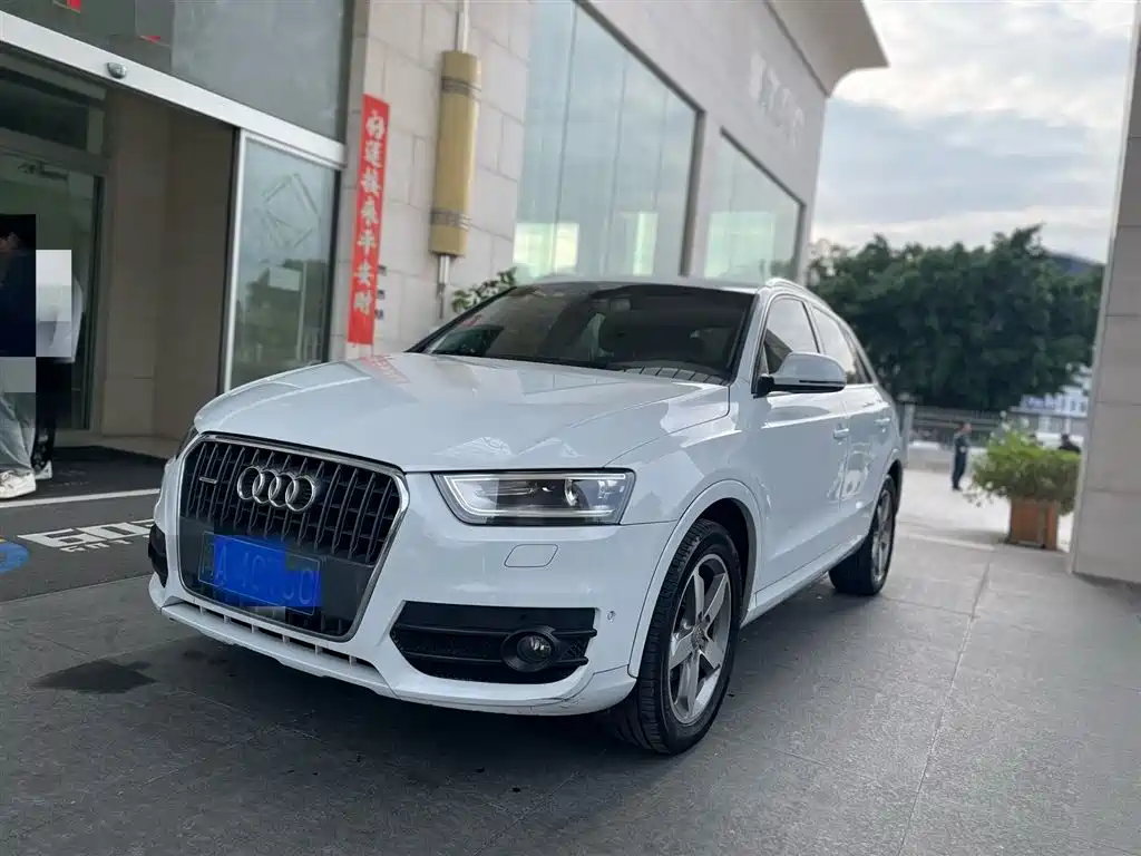 Audi Q3 2013 — фото 1