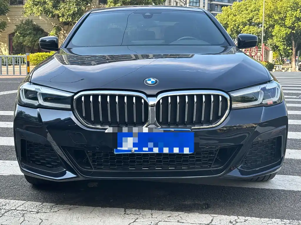 BMW 5 Series 2023