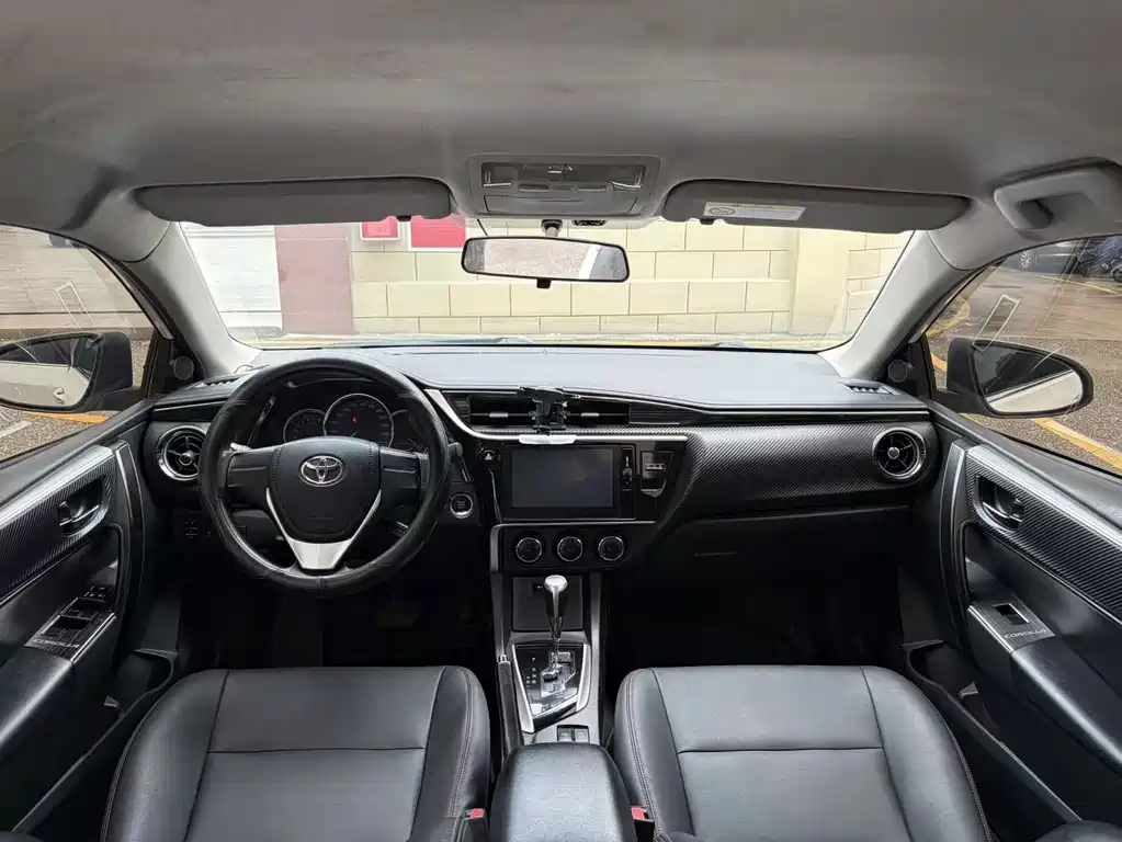 Toyota Corolla 2019 — фото 10