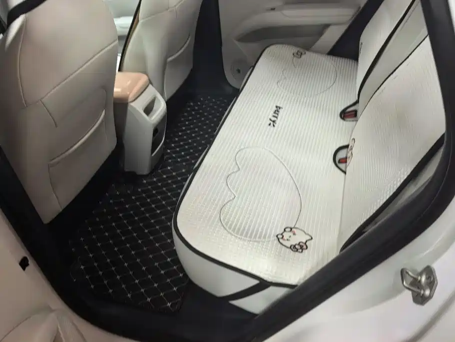 Geely Galaxy Starwish 2025 — фото 11