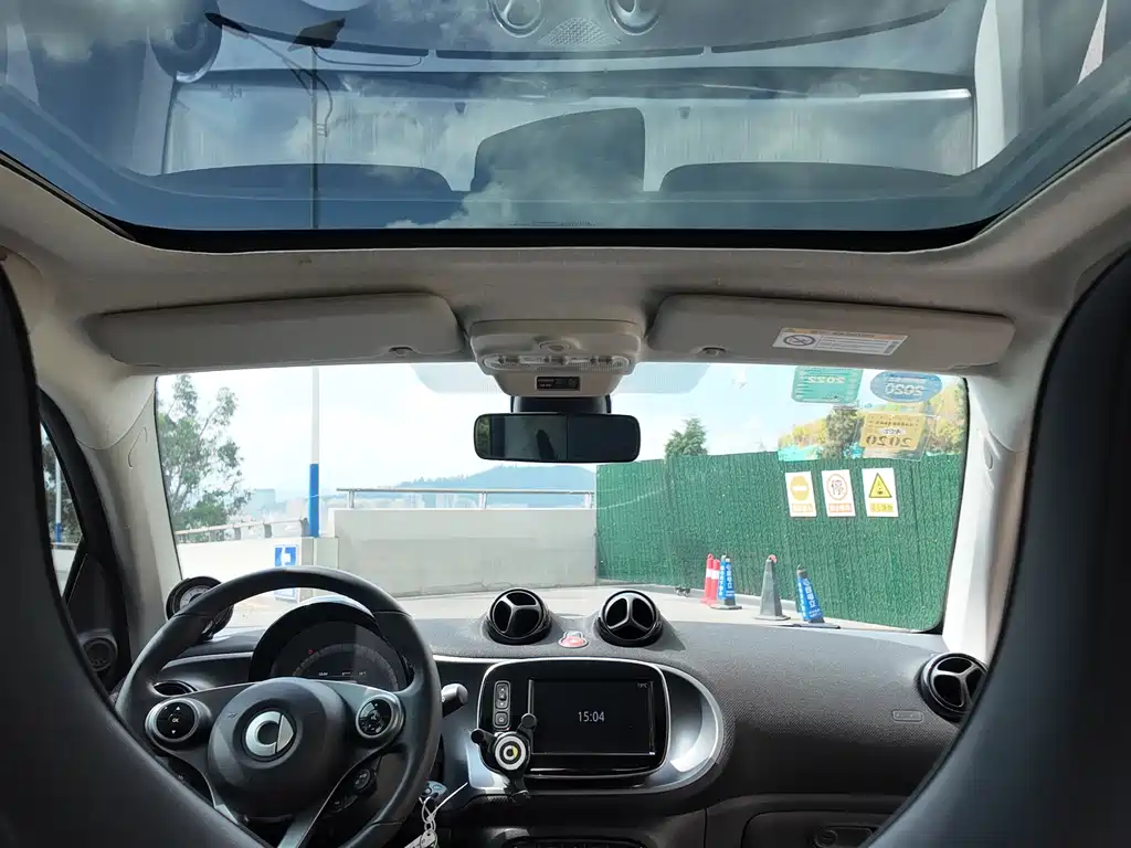 smart Fortwo 2016 — фото 11