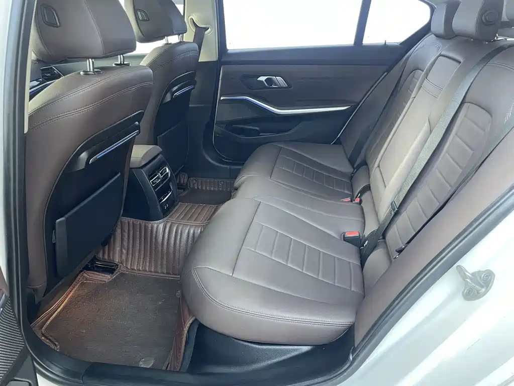BMW 3 Series 2021