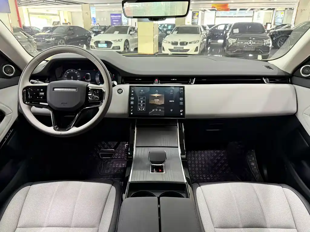 Land Rover Range Rover Evoque 2024 — фото 6