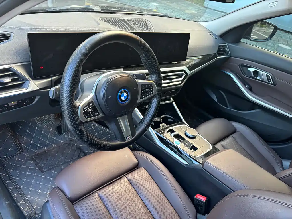 BMW i3 2023 — фото 9
