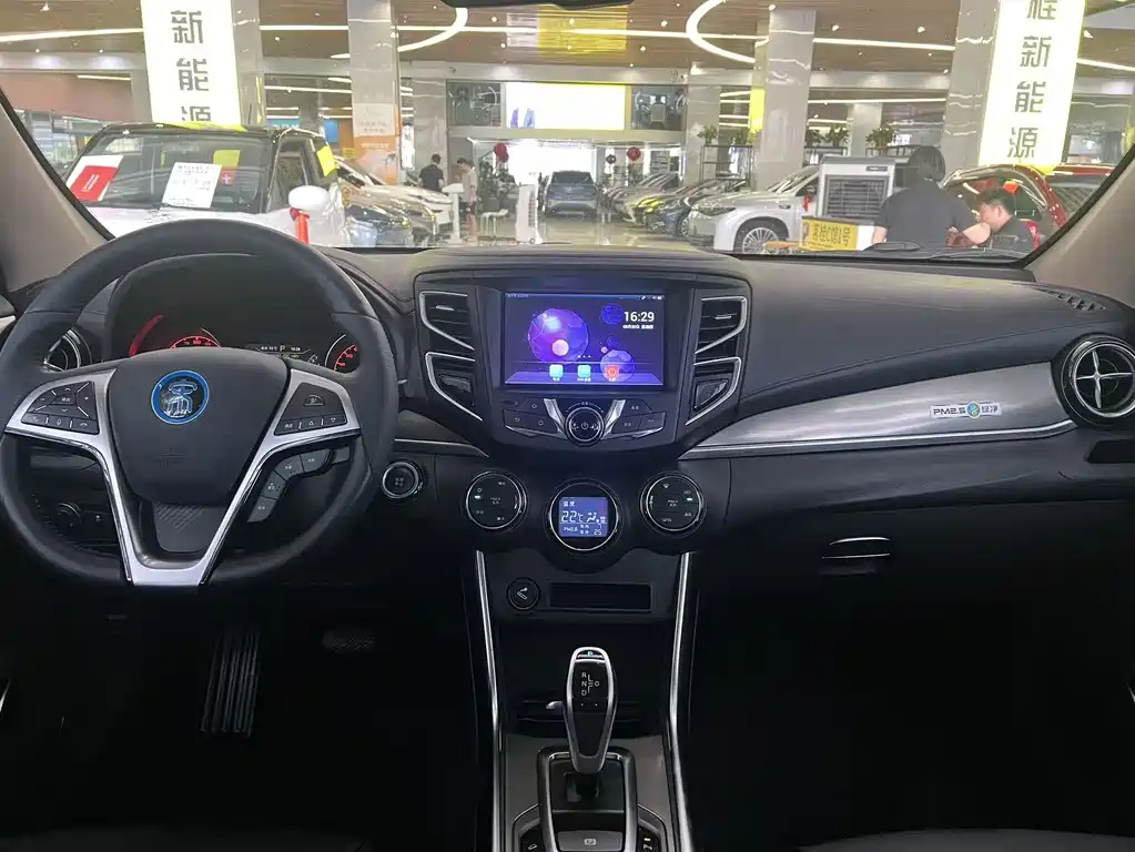 BYD Song New Energy 2018 — фото 8