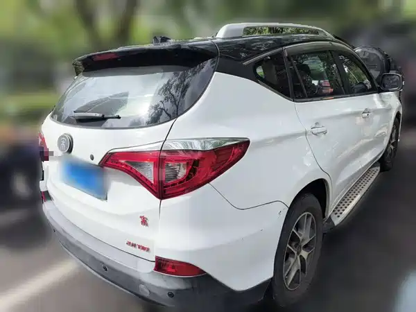 BYD Song 2015