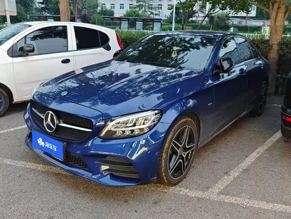 Mercedes-Benz C-Class 2021