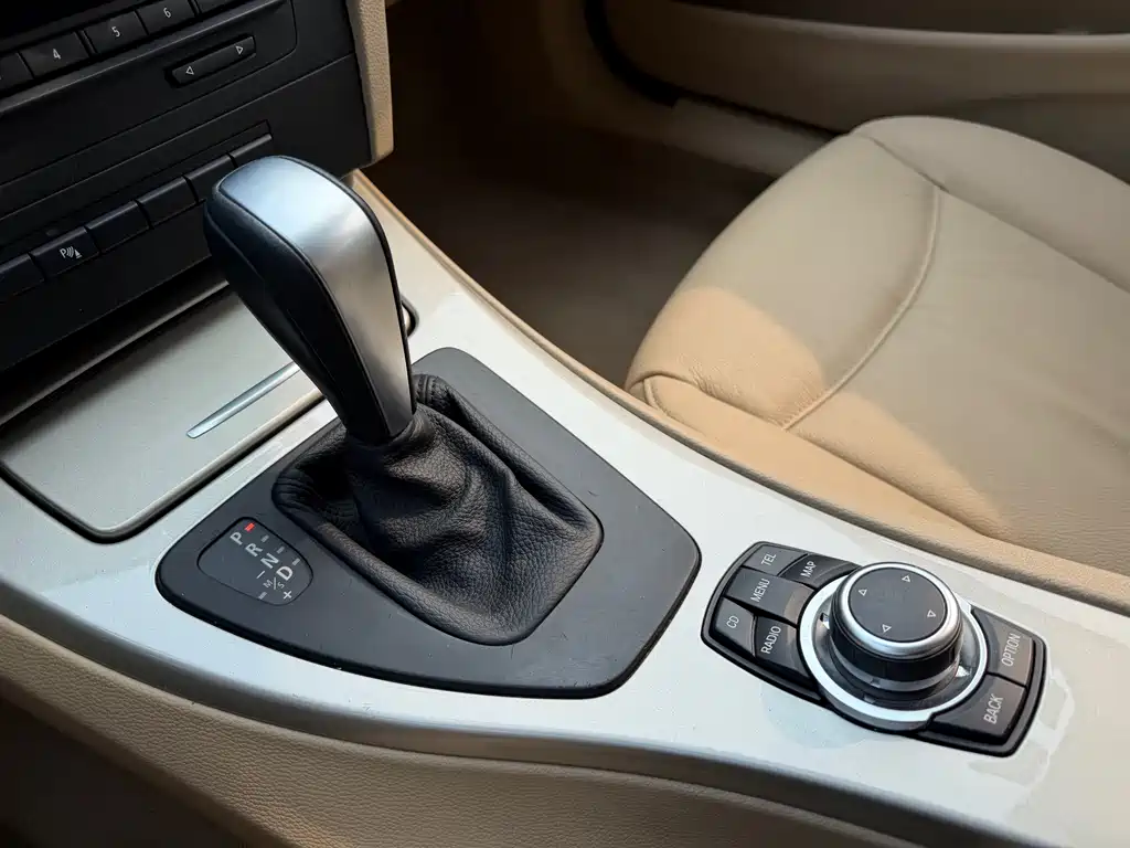 BMW 3 Series 2012 — фото 9