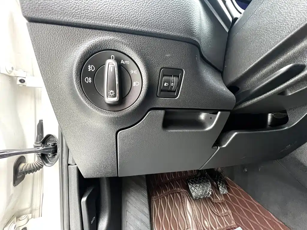 Skoda Karoq 2022 — фото 14