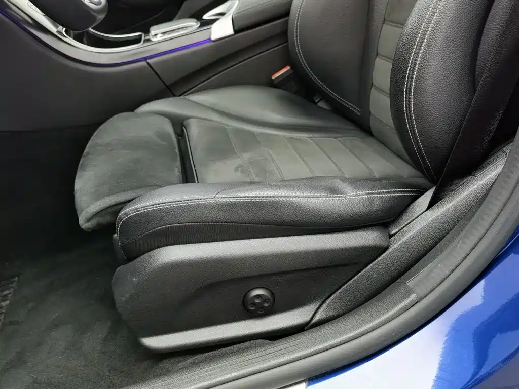 Mercedes-Benz C-Class 2019 — фото 20