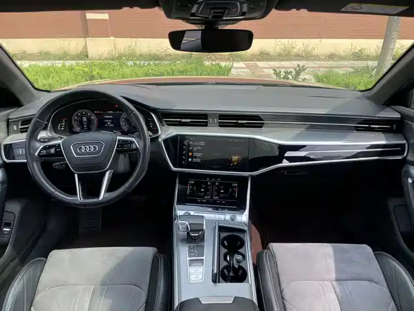Audi A6L 2023