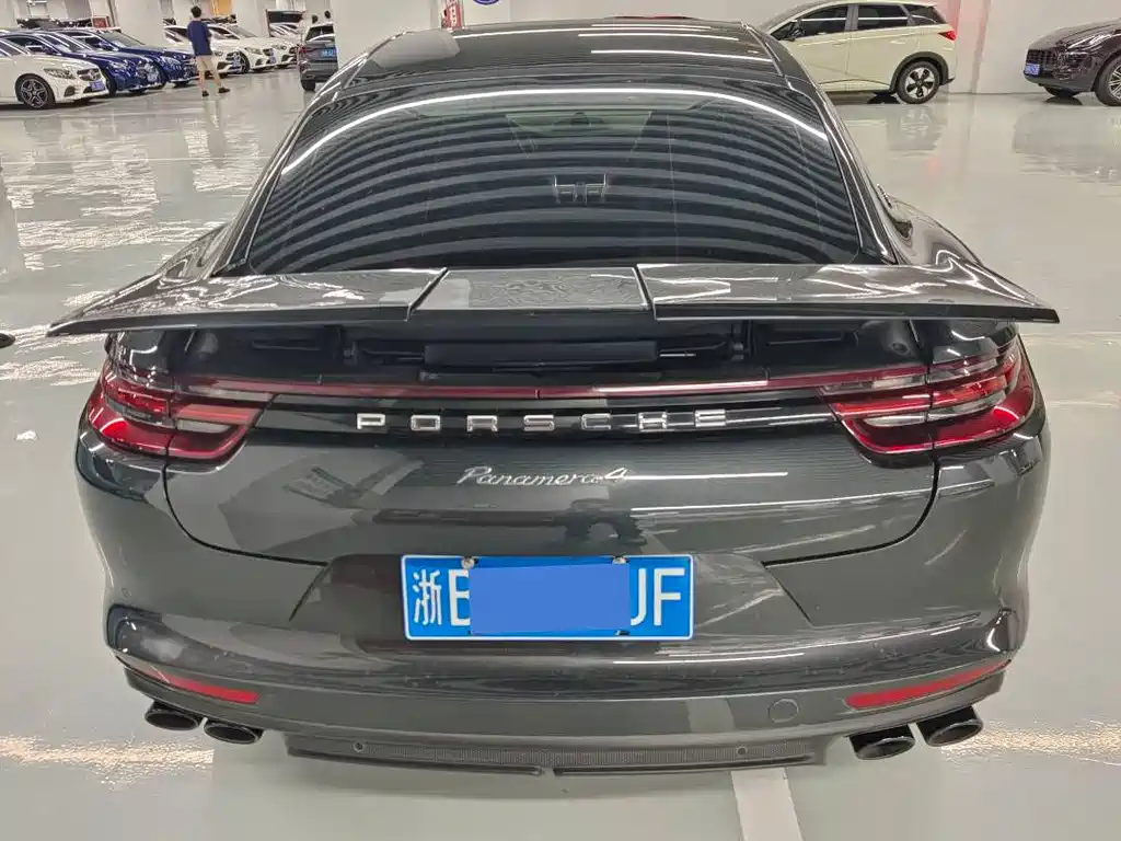 Porsche Panamera 2019 — фото 2