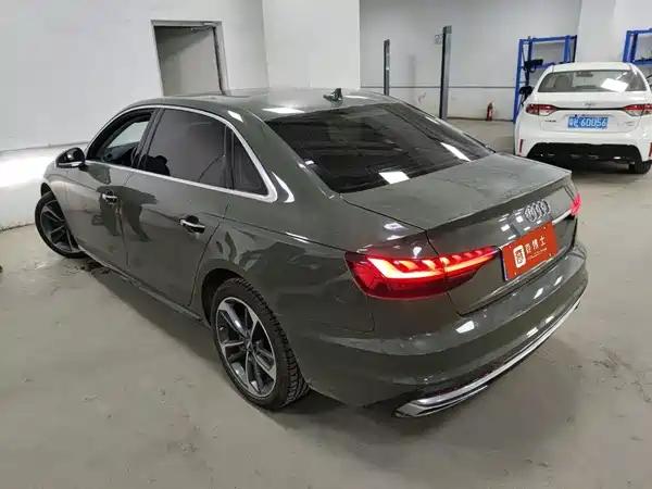 Audi A4L 2020