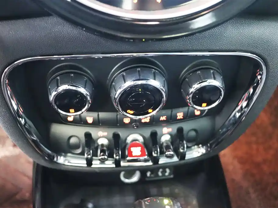MINI Clubman 2017 — фото 19