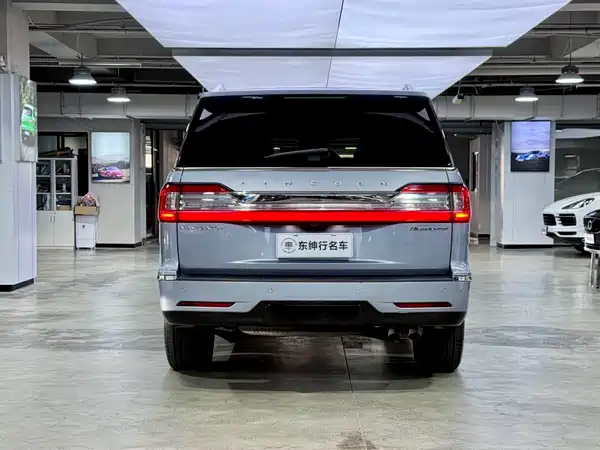 Lincoln Navigator 2019
