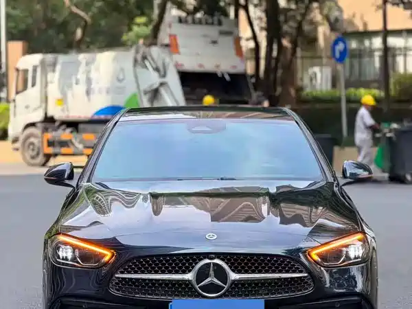 Mercedes-Benz C-Class 2022