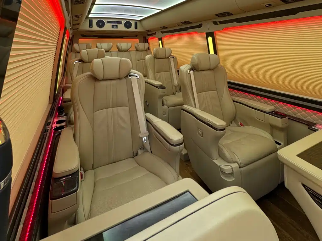 Toyota Coaster 2019 — фото 15