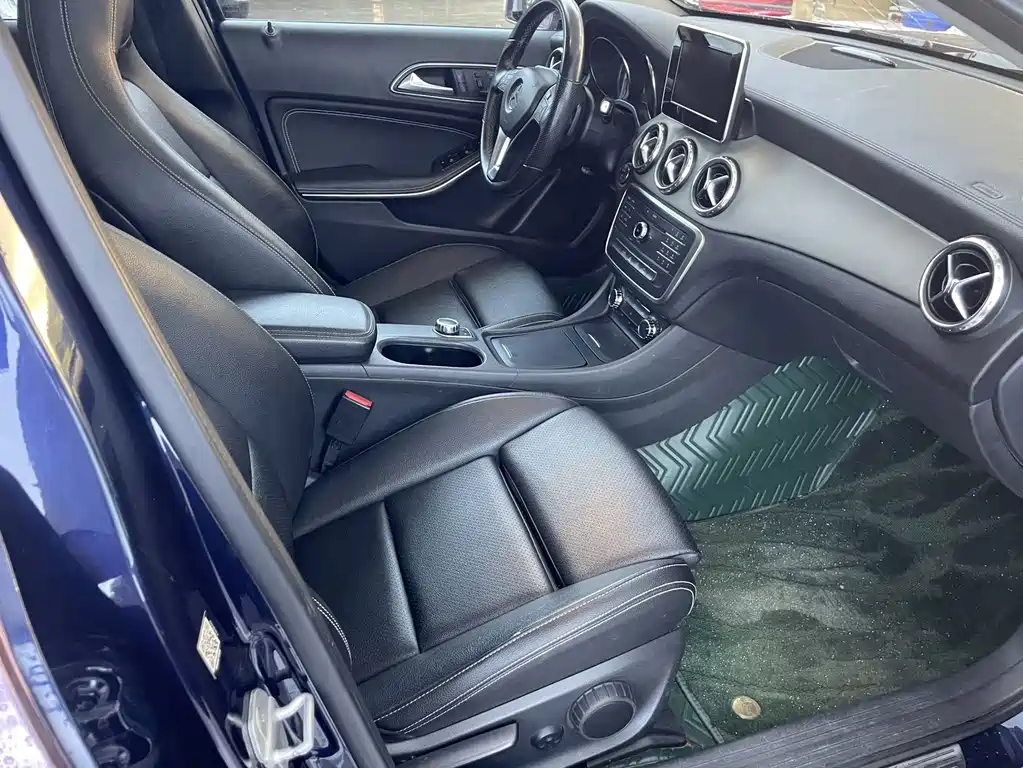 Mercedes-Benz GLA 2016 — фото 10