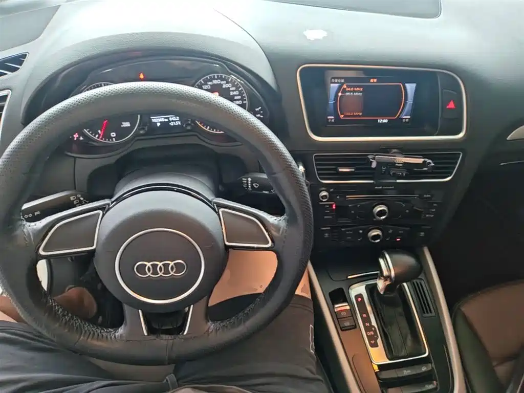 Audi Q5 2017 — фото 10