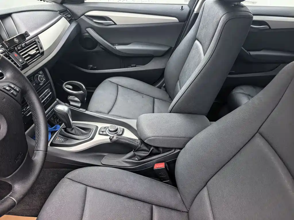 BMW X1 2014 — фото 10