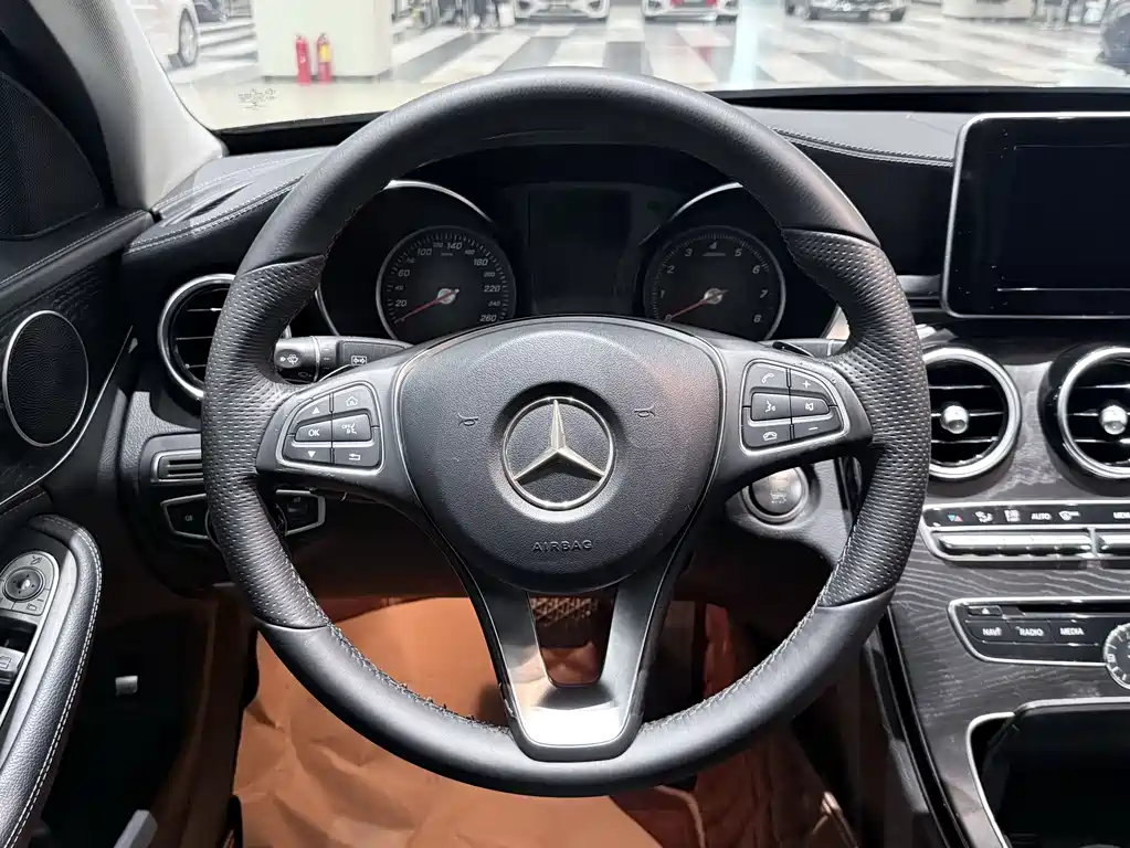 Mercedes-Benz C-Class 2016 — фото 13