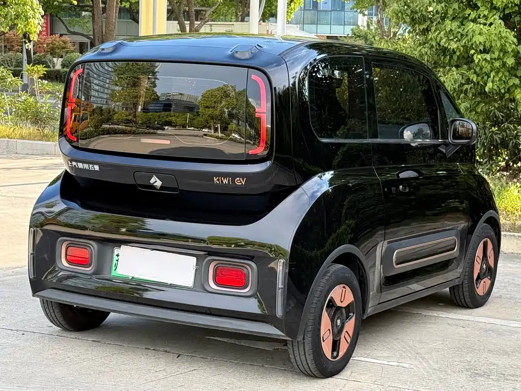 Baojun Kiwi EV 2022 — фото 5