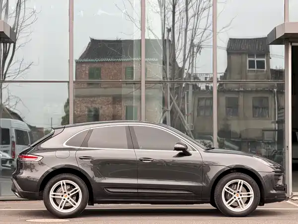 Porsche Macan 2024