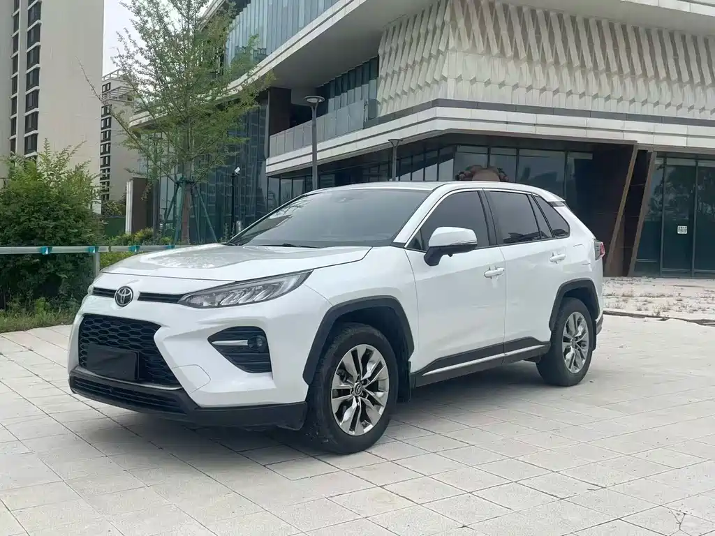 Toyota Wildlander 2022 — фото 1