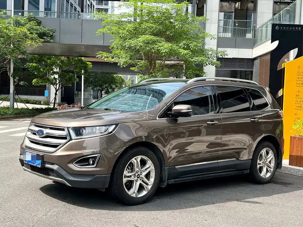 Ford Edge 2018 — фото 1