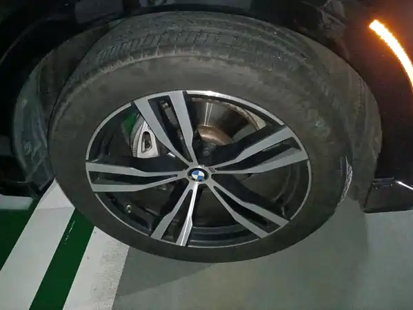 BMW X7 2023