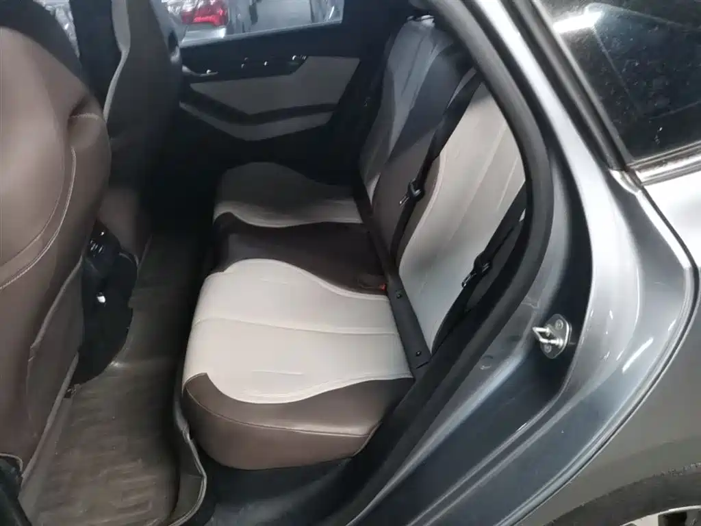 BYD Qin PLUS 2023 — фото 17