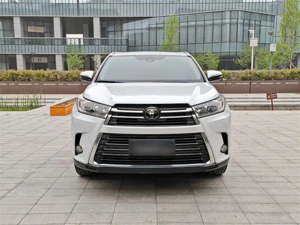 Toyota Highlander 2021 — фото 10