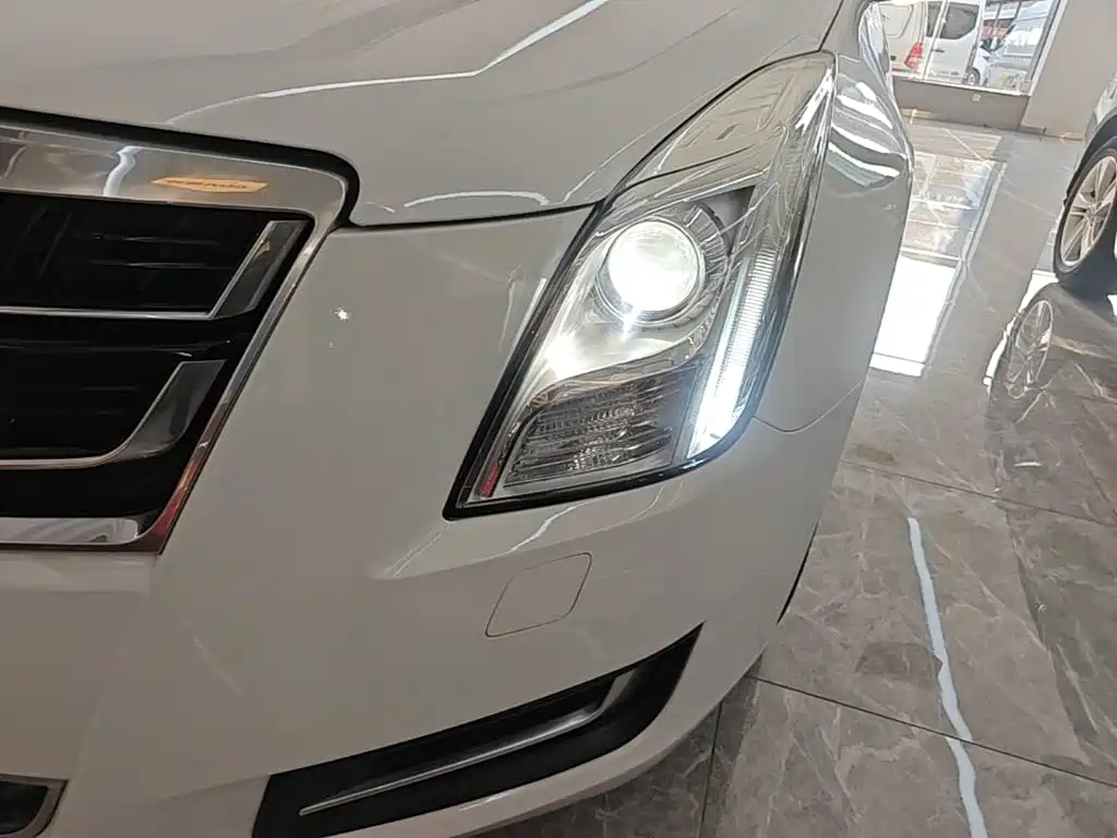 Cadillac XTS 2017 — фото 24