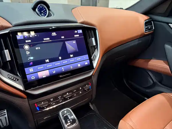 Maserati Ghibli 2023