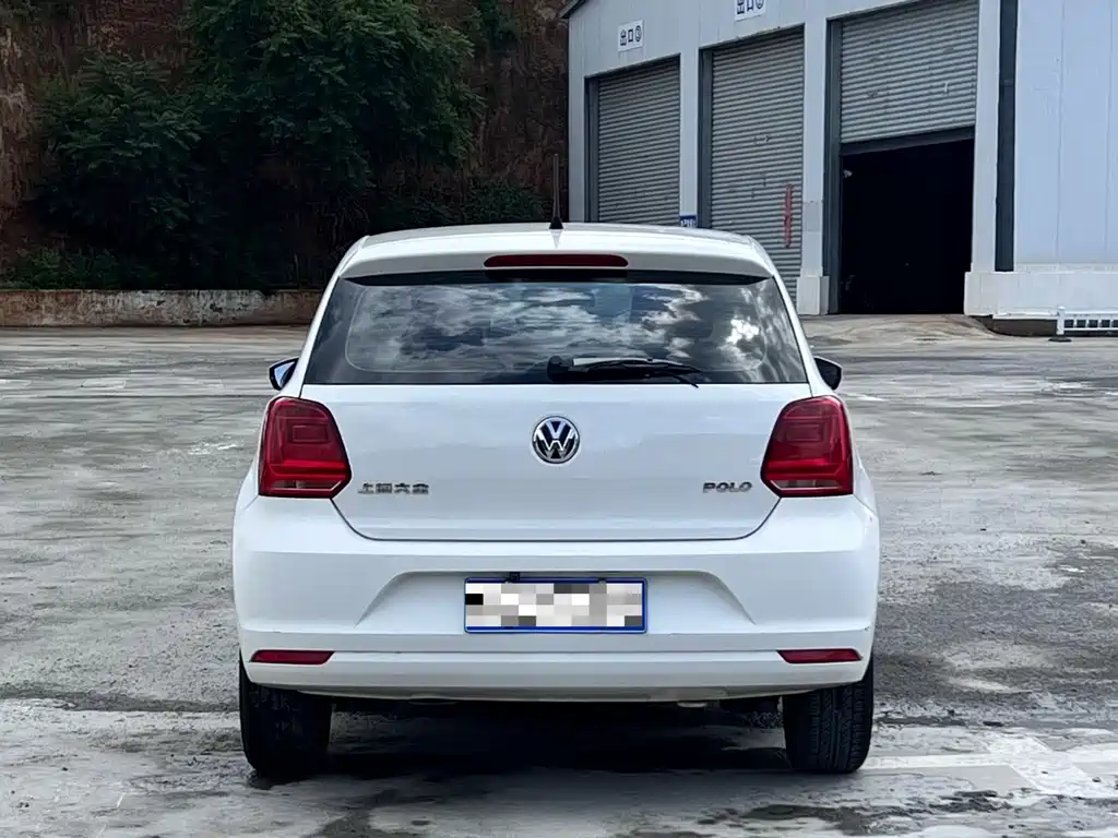 Volkswagen Polo 2015 — фото 4