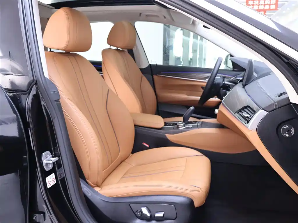 BMW 6 Series GT 2022 — фото 20