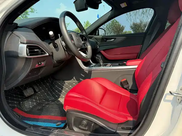 Jaguar XEL 2021