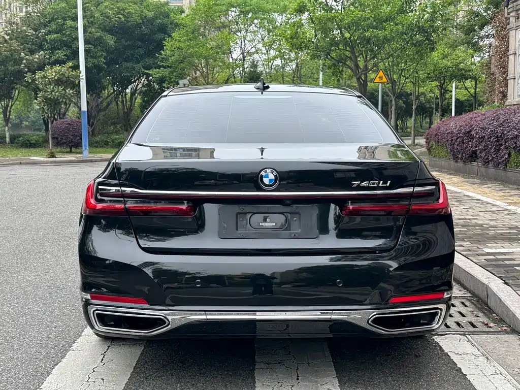 BMW 7 Series 2019 — фото 14