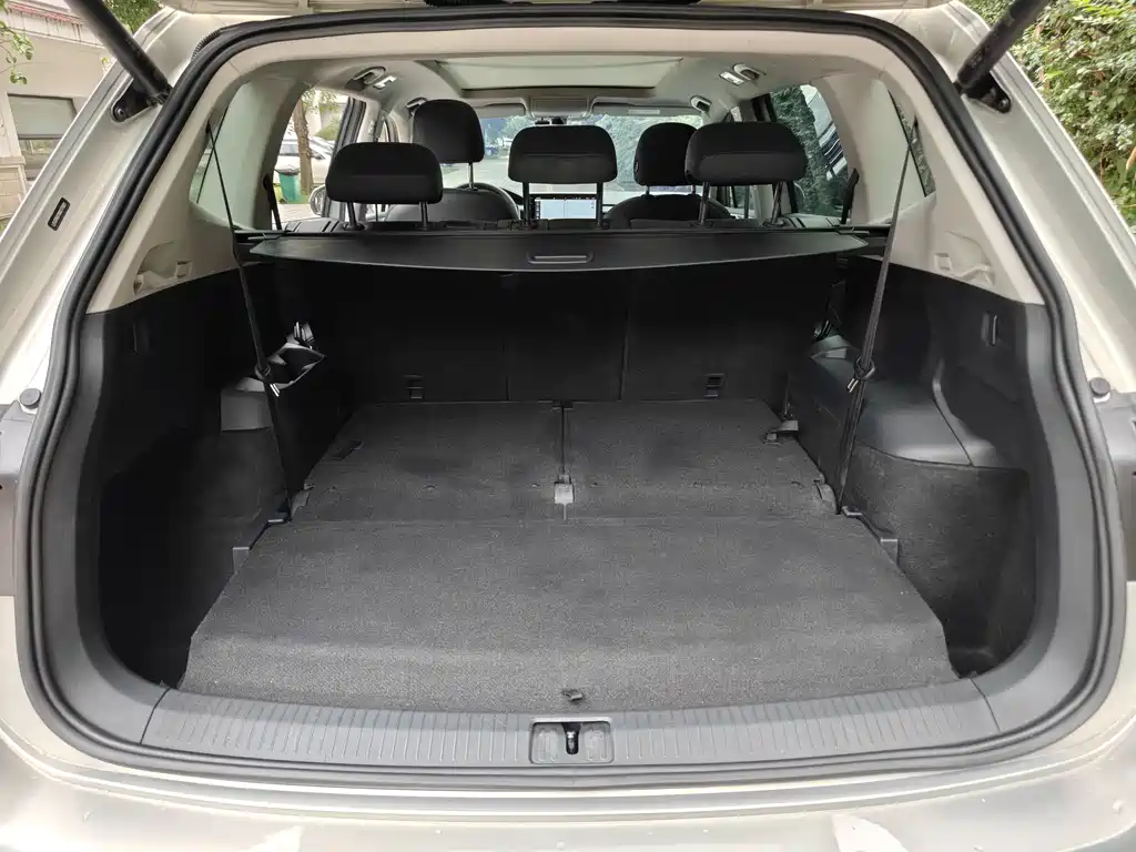 Volkswagen Tiguan L 2022 — фото 18