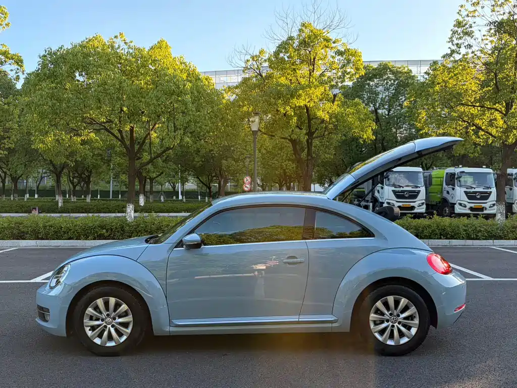 Volkswagen Beetle 2015 — фото 14