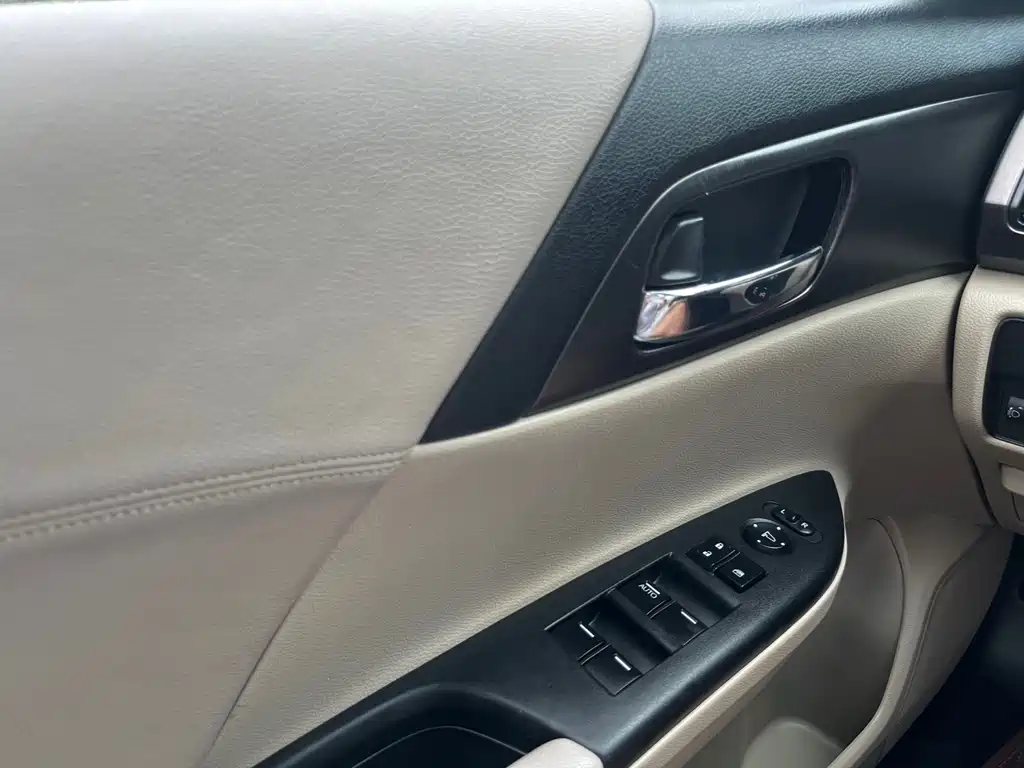 Honda Accord 2014 — фото 14
