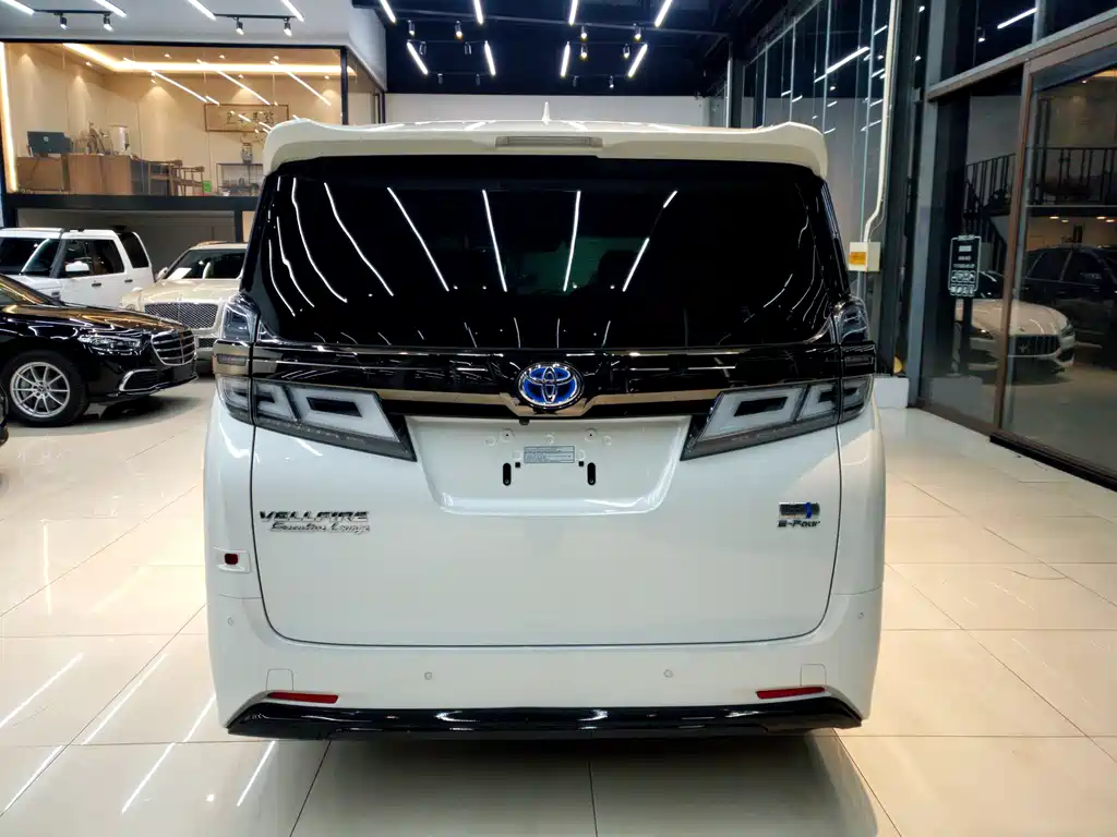 Toyota Vellfire 2021 — фото 5