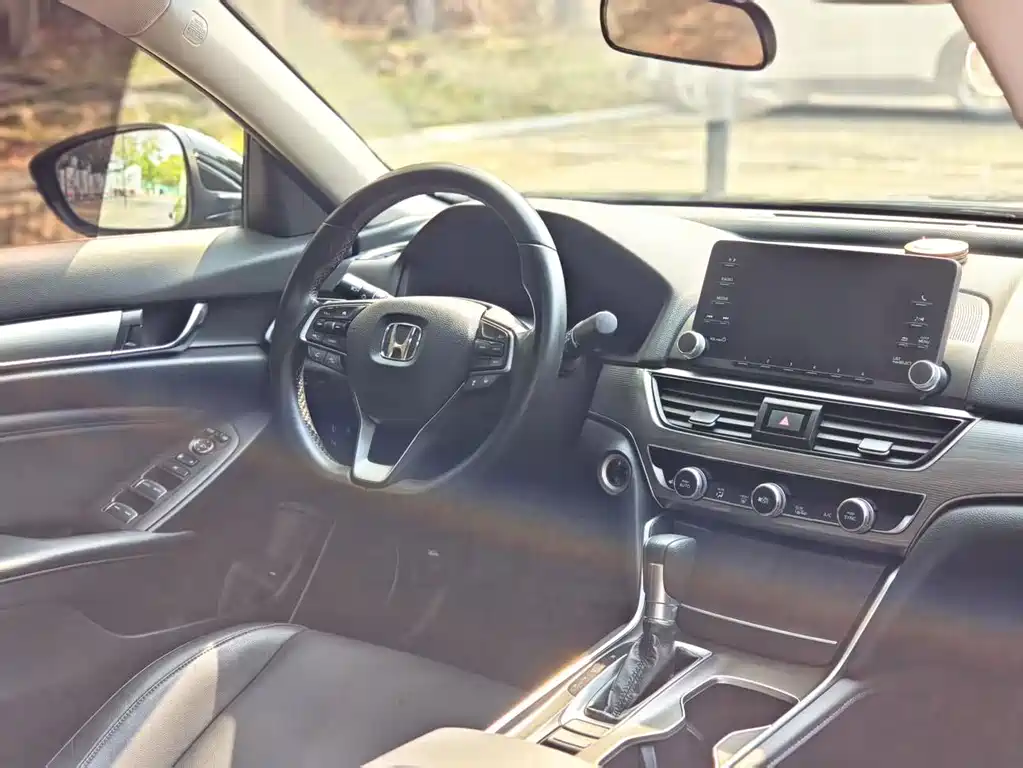 Honda Accord 2019 — фото 13