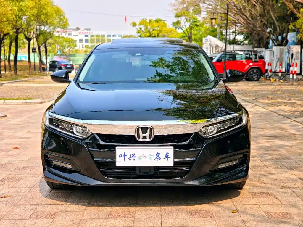 Honda Accord 2019 — фото 2