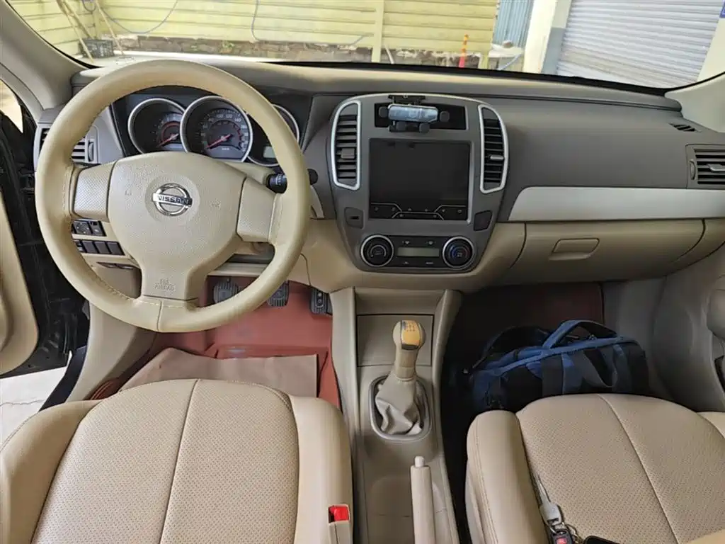 Nissan Sylphy 2018 — фото 10