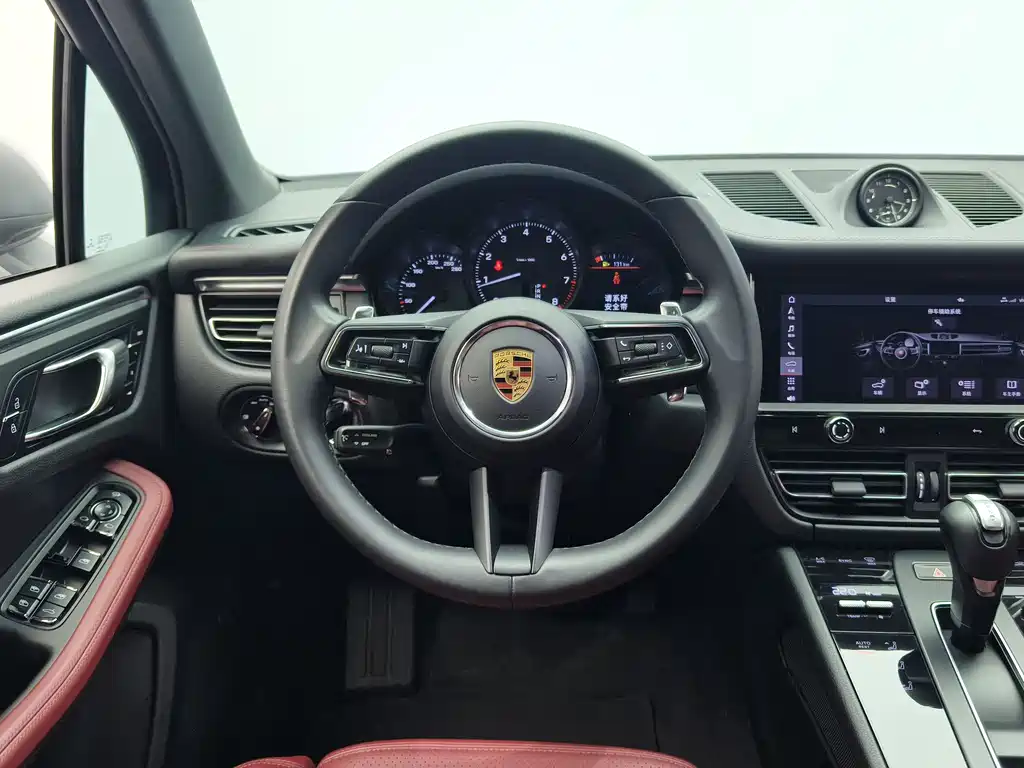 Porsche Macan 2022 — фото 14
