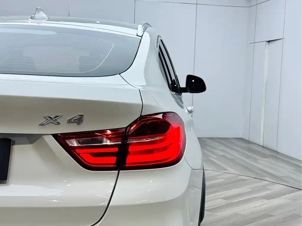 BMW X4 2015 — фото 28