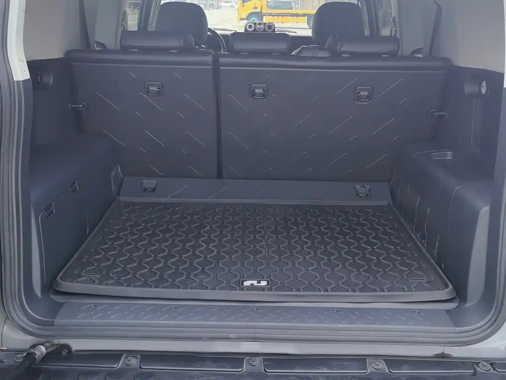 Toyota Land Cruiser 2020 — фото 18